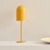 Žlutá kovová nabíjecí stolní LED lampa ARA -fv-interier-25