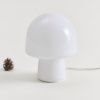 Opálově bílá skleněná stolní lampa THETYS -fv-interier-25