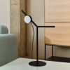Černá kovová stolní lampa Kave Home Orey -fv-interier-25