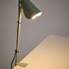 Zelená kovová stolní lampa s klipem Kave Home Jula -fv-interier-25Zelená kovová stolní lampa s klipem Kave Home Jula