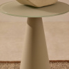 Matně šedý skleněný kulatý odkládací stolek Kave Home Wilshire 35 cm -fv-interier-25