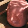 Růžový keramický odkládací stolek Currents 38 cm -fv-interier-25