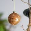 Zlatá skleněná vánoční ozdoba Ciri 8 cm  -fv-interier-25