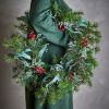 Zelený plastový dekorativní věnec Pine 60 cm  -fv-interier-25