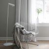 Bílá kovová stojací lampa Mib 141 cm -fv-interier-25