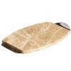 Béžový mramorový servírovací podnos s kovovými úchyty  Kave Home Adoma 39,5 x 21 cm