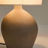 Šedo-bílá stolní lampa Kave Home Viona 50 cm -fv-interier-25
