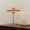 Oranžová kovová stolní lampa Nuvira -fv-interier-25