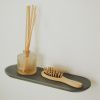 Set dvou zelených lakovaných polic Kave Home Arely 35/55 cm -fv-interier-25