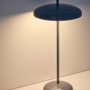 Modrá kovová nabíjecí LED lampa Kave Home Porte -fv-interier-25