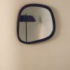 Černé dřevěné závěsné -fv-interier-25 zrcadlo Kave Home Alura 47 x 45,5 cm
