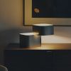 Šedá kovová stolní lampa Kave Home Tanden -fv-interier-25