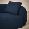 Tmavě modrý bouclé polštář Kave Home Martina 52 x 60 cm -fv-interier-25
