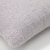 Šedý bouclé polštář Kave Home Martina 52 x 52 cm -fv-interier-25