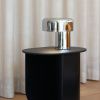 Stříbrná kovová nabíjecí stolní LED lampa Scoop -fv-interier-25