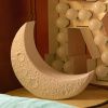 Bílá porcelánová stolní LED lampa My Tiny Moon -fv-interier-25