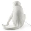 Bílá stolní lampa Monkey -fv-interier-25