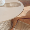 Béžovošedý zahradní jídelní stůl kave home Sedalis Ø 120 cm -fv-interier-25