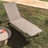 Béžové hliníkové zahradní lehátko kave home Capraia -fv-interier-25