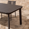 Šedý kovový zahradní rozkládací stůl kave home Izola 185/235 x 100 cm -fv-interier-25
