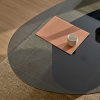 Černý skleněný konferenční stolek Kave Home Olir 140 x 81 cm -fv-interier-25
