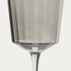 Šedá sklenice na víno Kave Home Clarien 395 ml -fv-interier-25