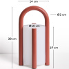 Červená přenosná zahardní lampa kave home Leros 28 cm