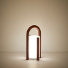 Červená přenosná zahardní lampa kave home Leros 28 cm -fv-interier-25