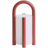 Červená přenosná zahardní lampa kave home Leros 28 cm