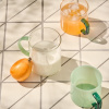 Zelený skleněný hrnek Kave Home Micla 260 ml -fv-interier-25