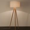 Přírodní stojací lampa ZUIVER TRIPOD s bílým stínidlem -fv-interier-25