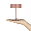 Růžová kovová nabíjecí stolní LED lampa MINI -fv-interier-25