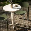 Béžový kovový zahradní bistro stolek Nokk ⌀59 cm -fv-interier-25