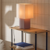 Růžová dřevěná stolní lampa Zam -fv-interier-25