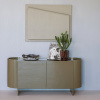Zelená lakovaná komoda Liora 160 x 45 cm -fv-interier-25