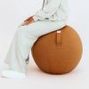 Oranžový sedací / gymnastický míč VLUV NEW LEIV Ø 65 cm -fv-interier-25