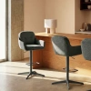Tmavě zelená otočná barová židle Kave Home Lexa 65/85 cm -fv-interier-25
