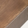 Hnědý TV stolek Kave Home Helvine 200 x 40 cm -fv-interier-25