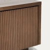 Hnědý TV stolek Kave Home Helvine 200 x 40 cm -fv-interier-25