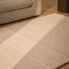 Béžový vlněný koberec Kave Home Esola 160 x 230 cm -fv-interier-25
