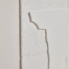 Bílý abstraktní obraz Kave Home Gadir 80 x 80 cm -fv-interier-25