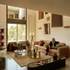 Hnědý koberec kave home Helun 300 x 200 cm -fv-interier-25