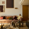 Hnědý abstraktní obraz Kave Home Irden 80 x 100 cmHnědý abstraktní obraz Kave Home Irden 80 x 100 cm -fv-interier-25