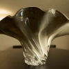 Šedá skleněná váza Kave Home Lurea 26 cm -fv-interier-25