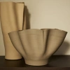 Šedá keramická váza Kave Home Nilea 23 cm -fv-interier-25