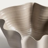 Šedá keramická váza Kave Home Nilea 23 cm -fv-interier-25