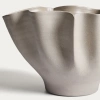Šedá keramická váza Kave Home Nilea 23 cm -fv-interier-25