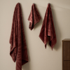 Červený bavlněný ručník Kave Home Lurevi 50 x 90 cm -fv-interier-25