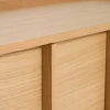Dubový TV stolek Kave Home Onix 150 x 40 cm -fv-interier-25