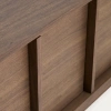 Ořechový TV stolek Kave Home Onix 150 x 40 cm -fv-interier-25